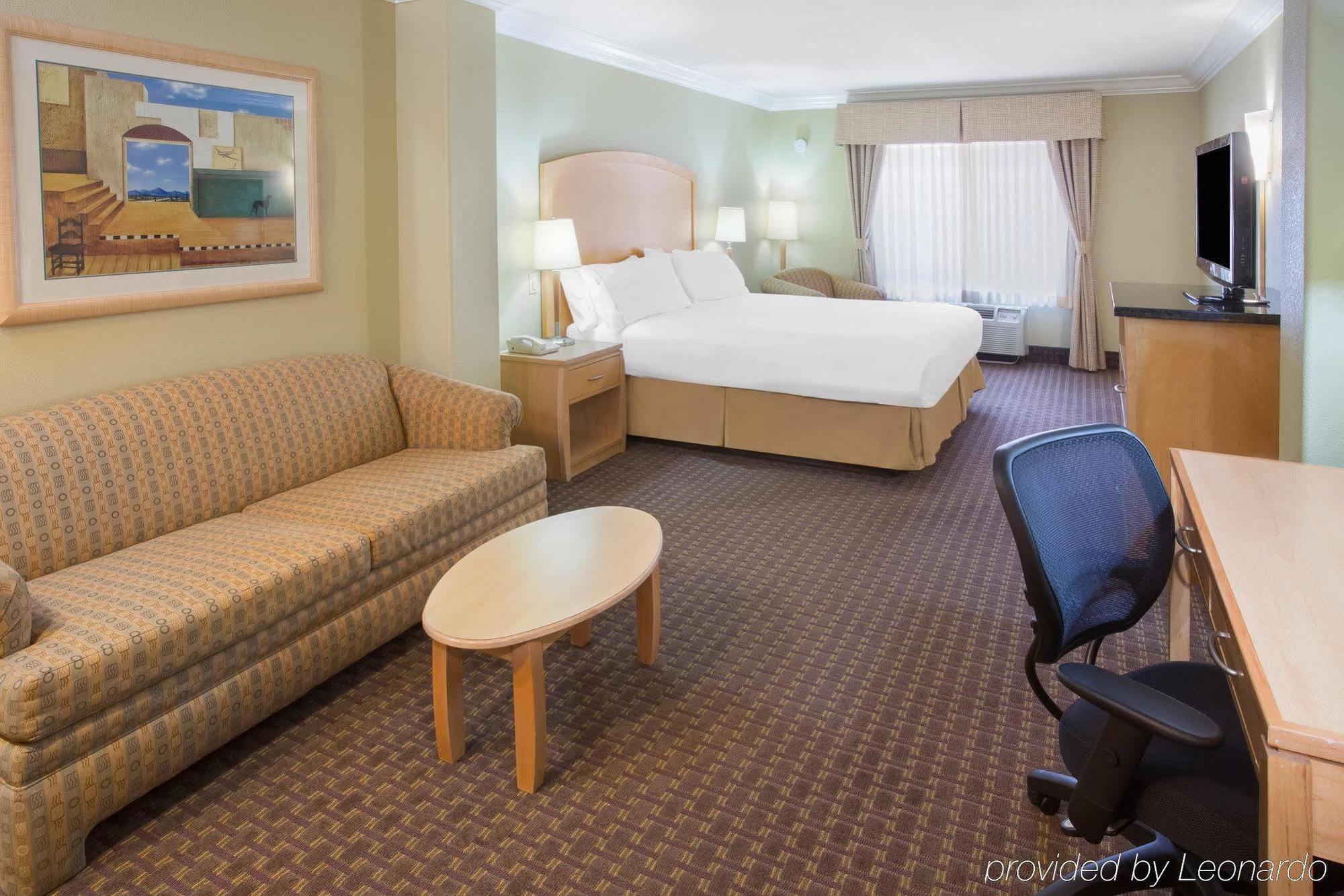 Holiday Inn Express Hotel & Suites Vacaville By Ihg Exterior photo
